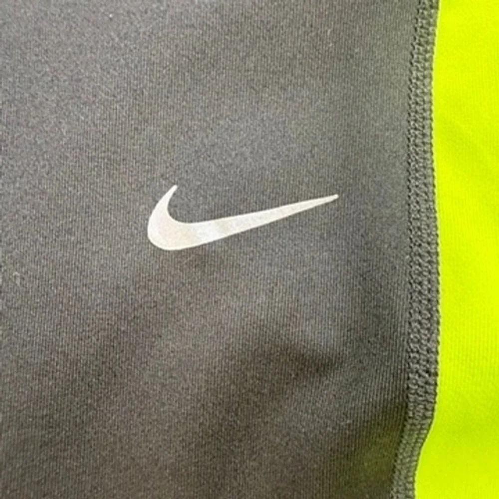 Nike Running Leggings Dri-FIT Crop Tight Fit Small Black Yellow Neon Athletic